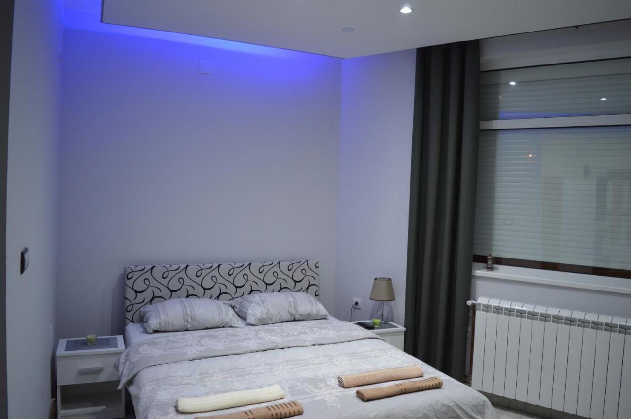 Magic M Apartment Mali Mokri Lug Bagian luar foto